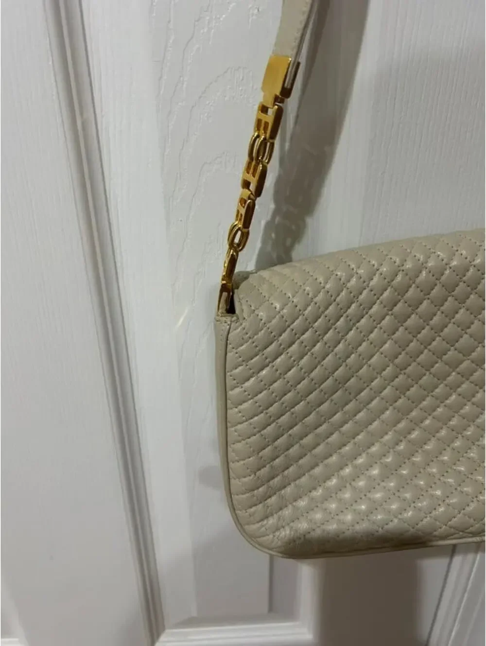 Ashneil Beige Genuine Leather Shoulder Bag&Gold Chain Strap